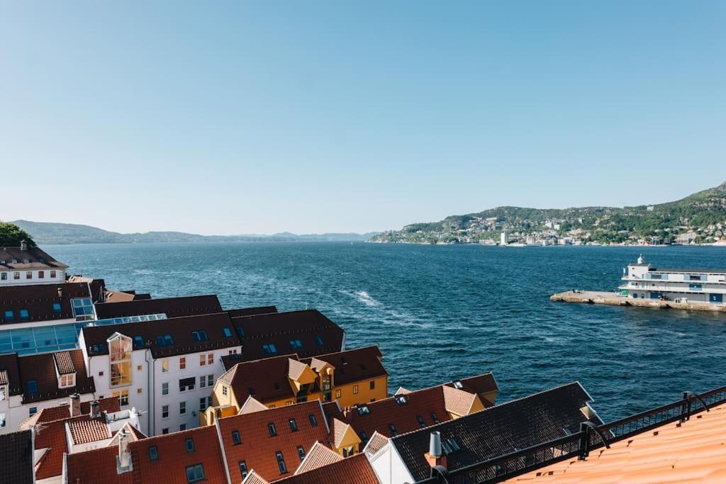 Beautiful Penthouse With An Ocean View In Bergen Leilighet Eksteriør bilde